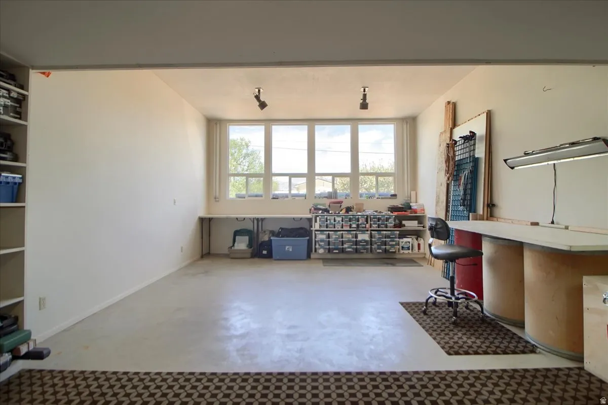Misc room with concrete flooring