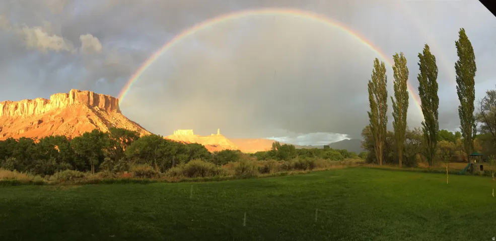 425 Amber Ln, Castle Valley, Utah 84532