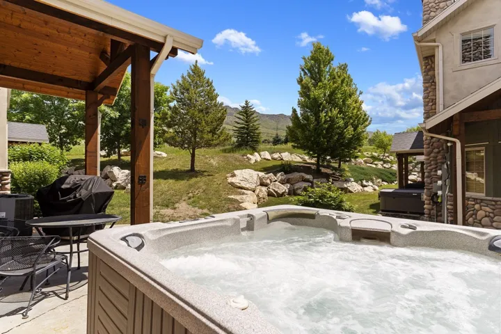 5168 E Fairview Loop #c606, Eden, Utah 84310