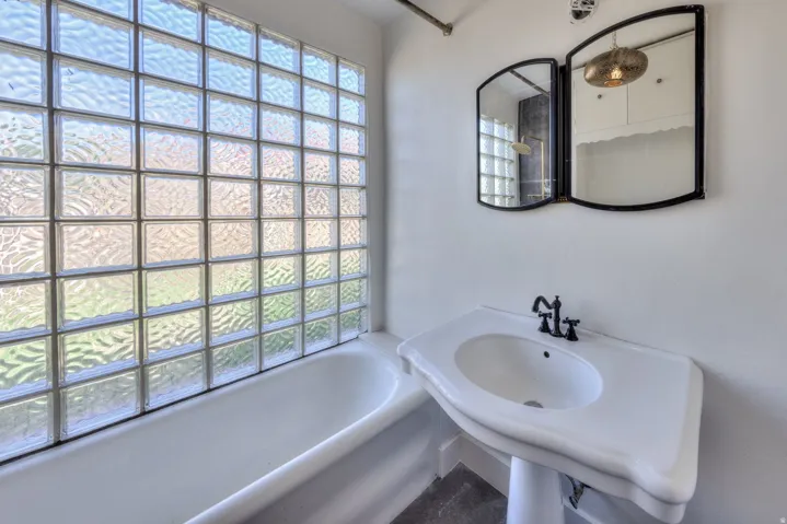 125 E 200 N, Moab, Utah 84532