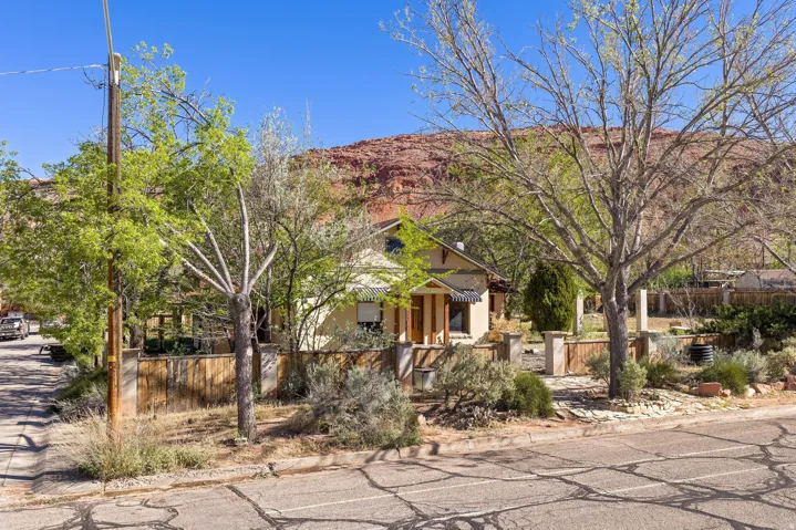 125 E 200 N, Moab, Utah 84532