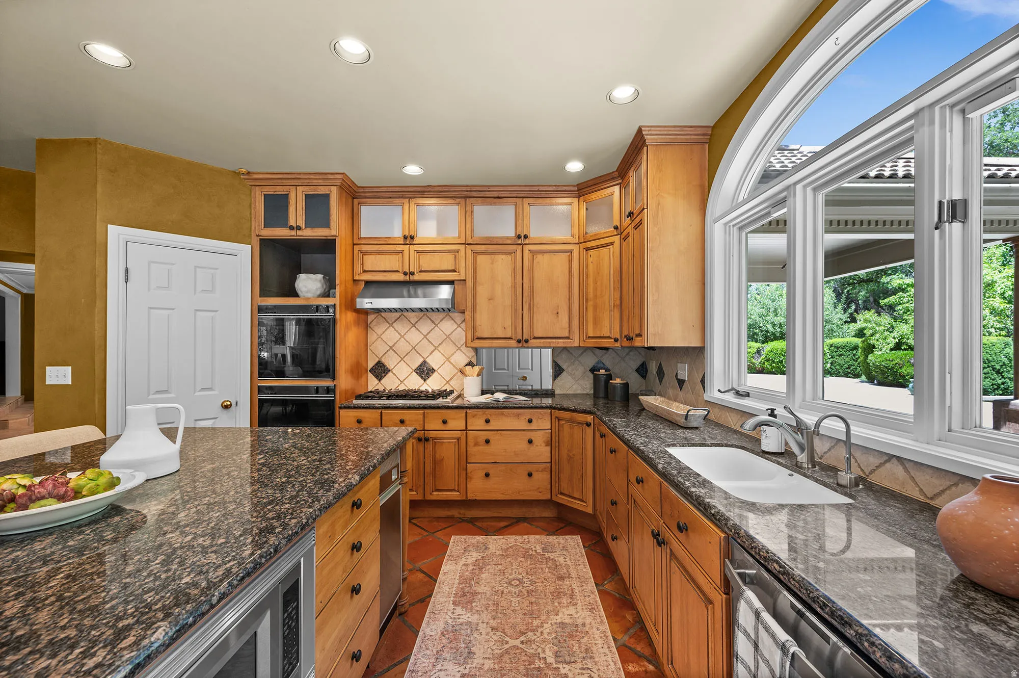 Kitchen light and bright.