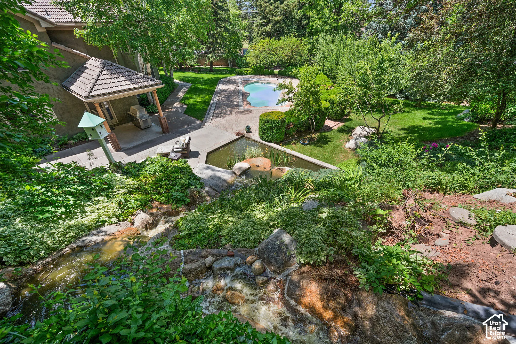 Upper view to lower yard.