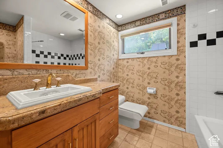 Full bath upper level