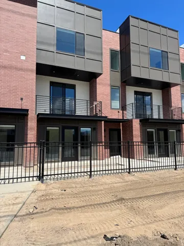 View of apartment building / complex