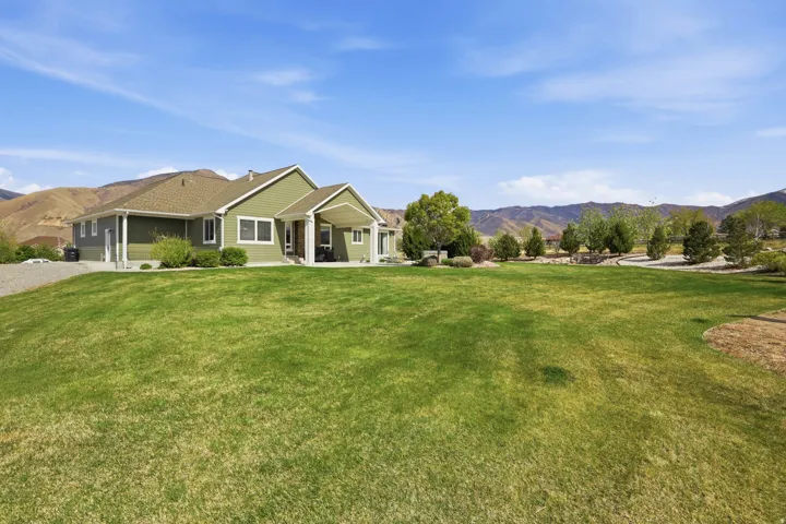 3085 N Bronzewood Cir #26, Erda, Utah 84074