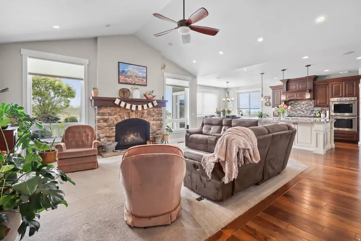 3085 N Bronzewood Cir #26, Erda, Utah 84074