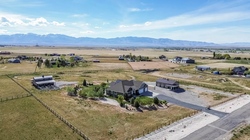 3085 N Bronzewood Cir #26, Erda, Utah 84074