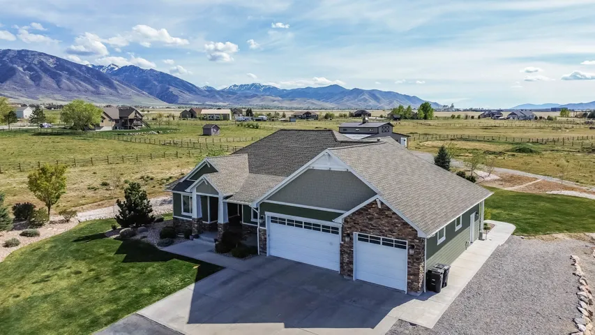 3085 N Bronzewood Cir #26, Erda, Utah 84074