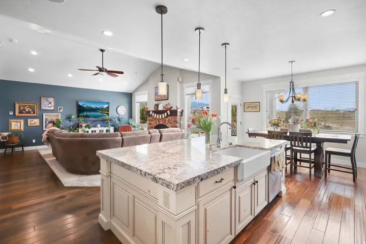 3085 N Bronzewood Cir #26, Erda, Utah 84074