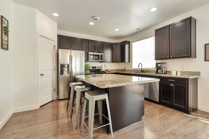 253 W Quartz Rd, Tooele, Utah 84074