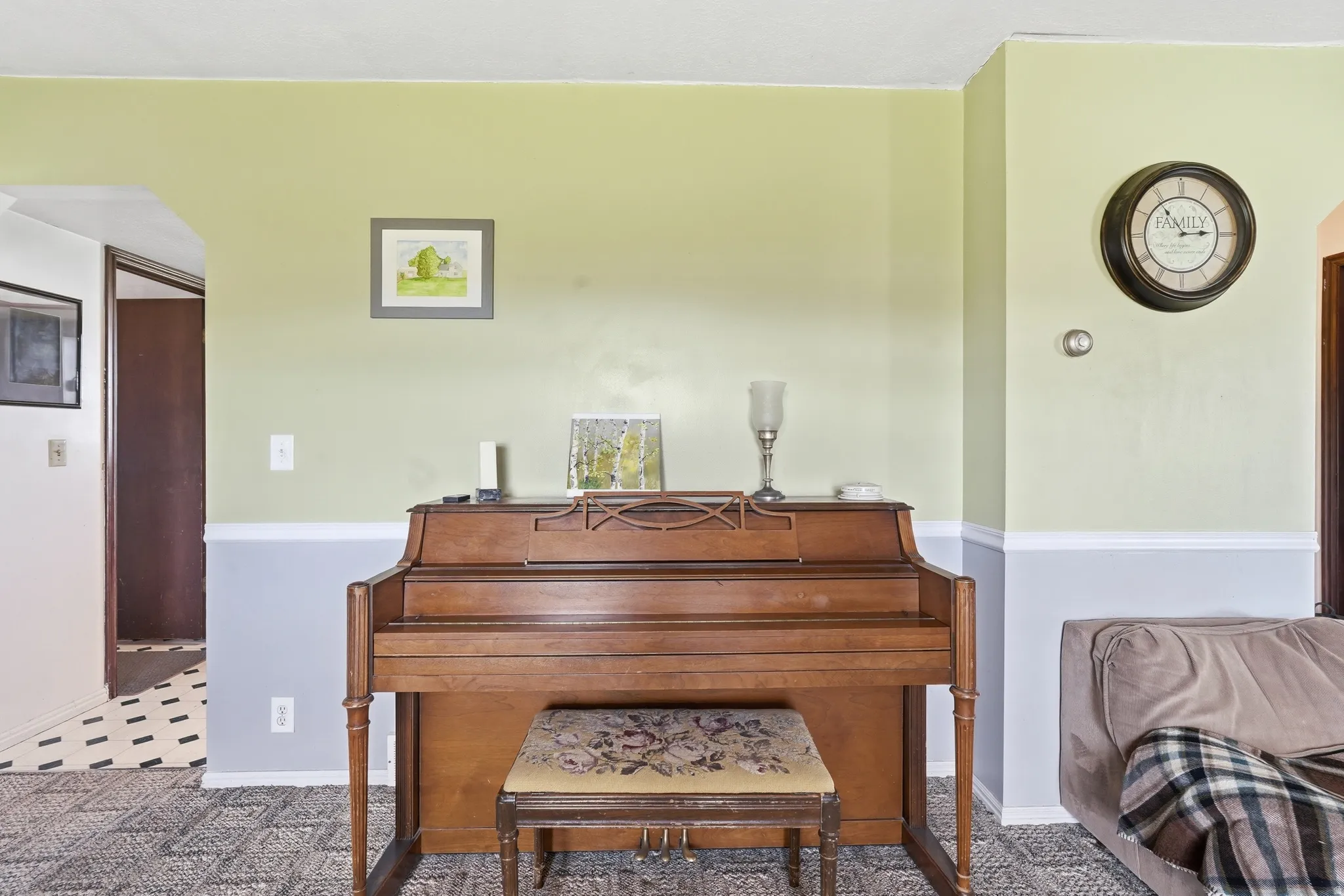 Living area featuring baseboards