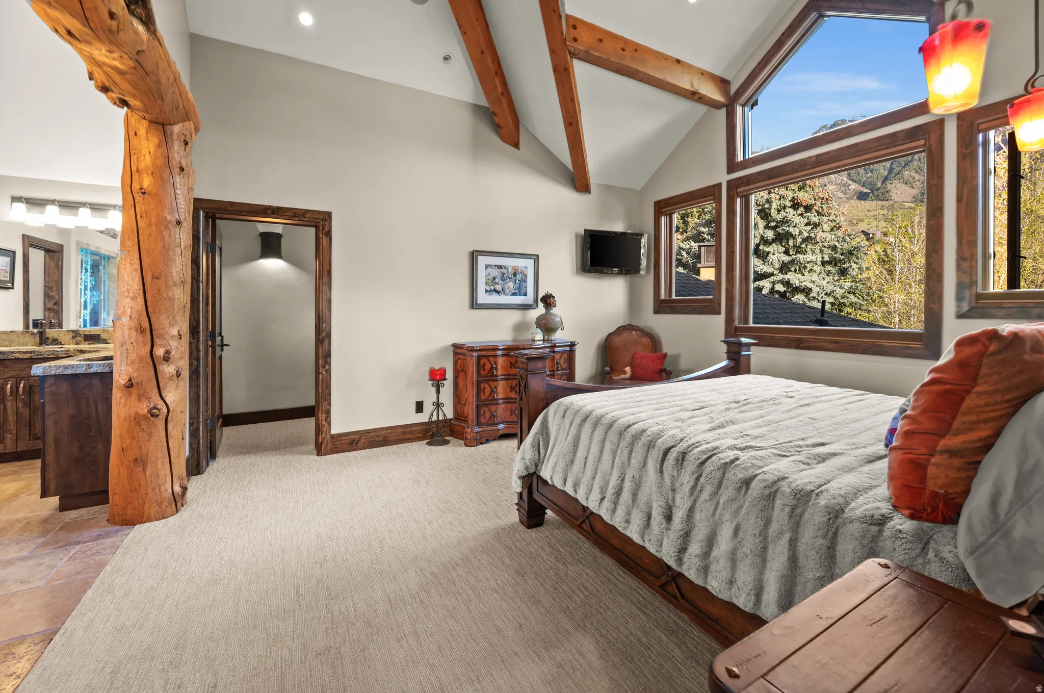 Second floor primary bedroom
