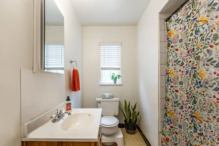 55 E 200 N, Salt Lake City, Utah 84103