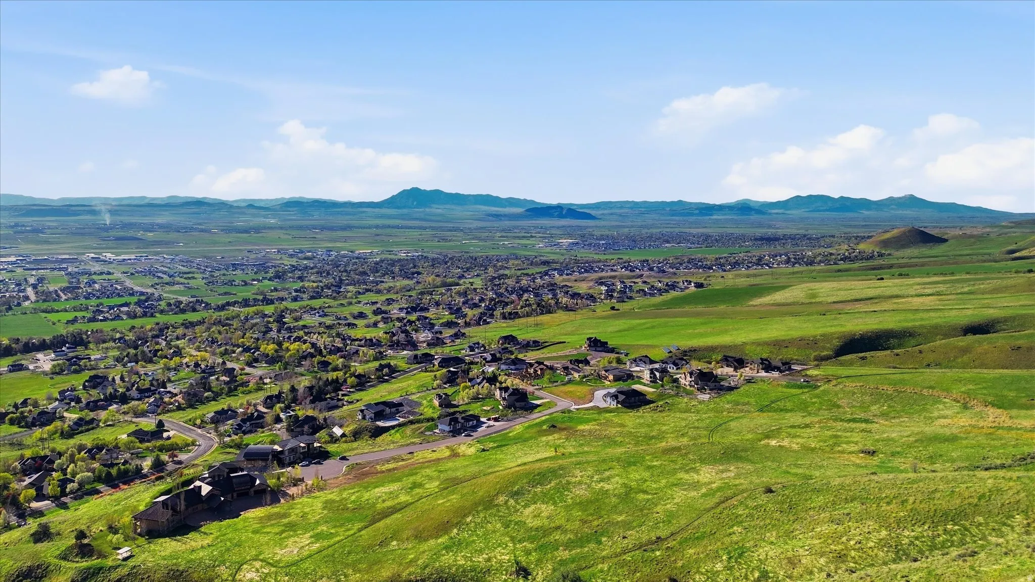 Aerial view of the Northwest views of the Valley