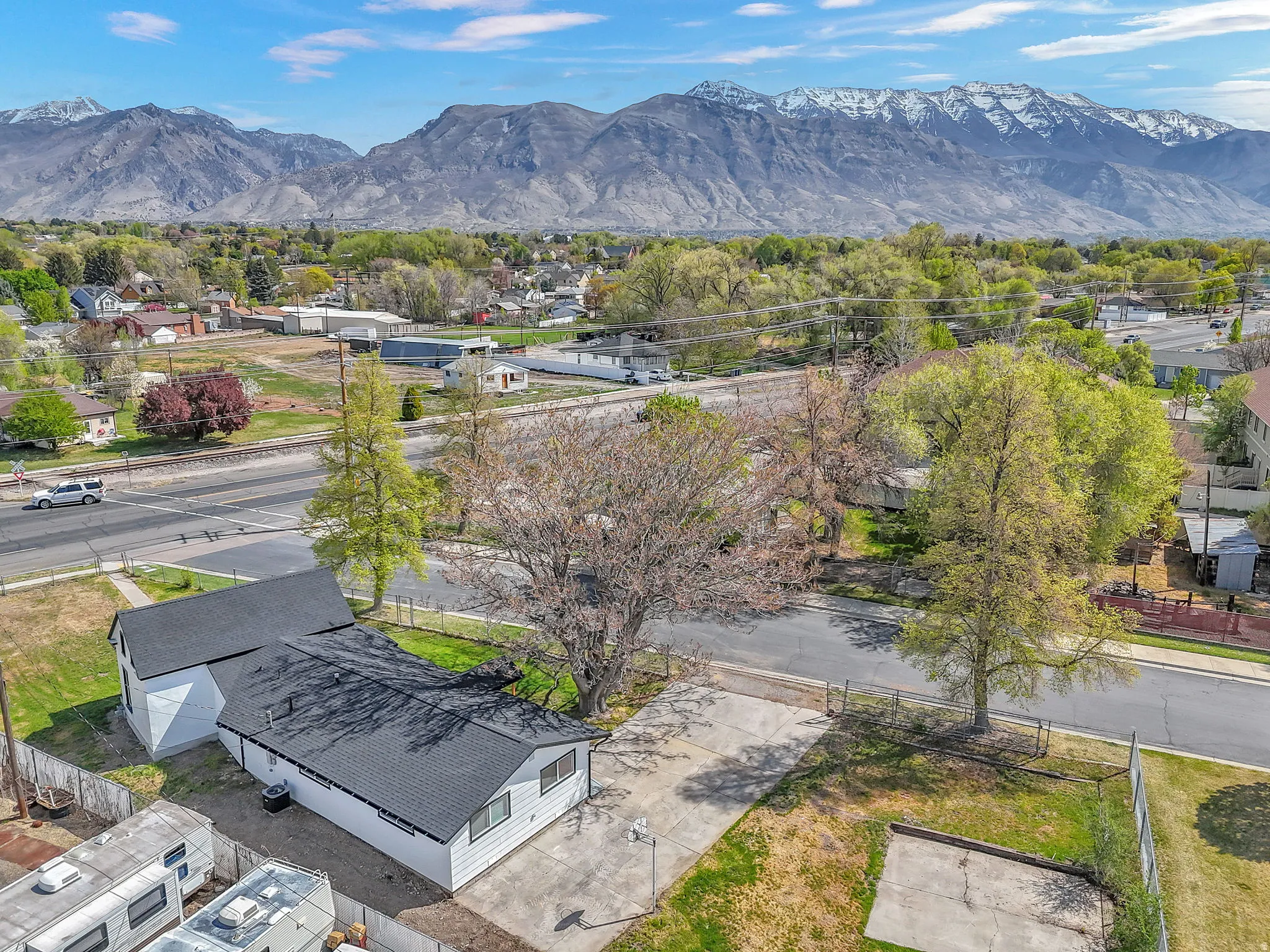 Bird's eye view of a mountain backdrop