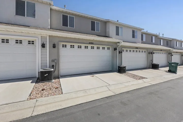 2792 N Fighting Falcon St, Layton, Utah 84040