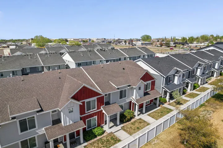 2792 N Fighting Falcon St, Layton, Utah 84040