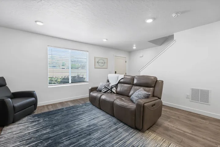 2792 N Fighting Falcon St, Layton, Utah 84040
