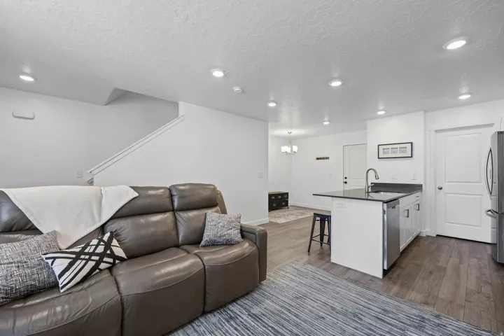 2792 N Fighting Falcon St, Layton, Utah 84040