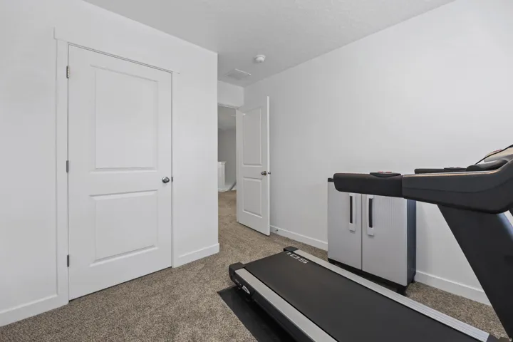 2792 N Fighting Falcon St, Layton, Utah 84040