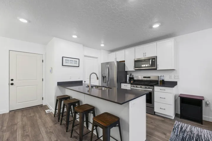 2792 N Fighting Falcon St, Layton, Utah 84040