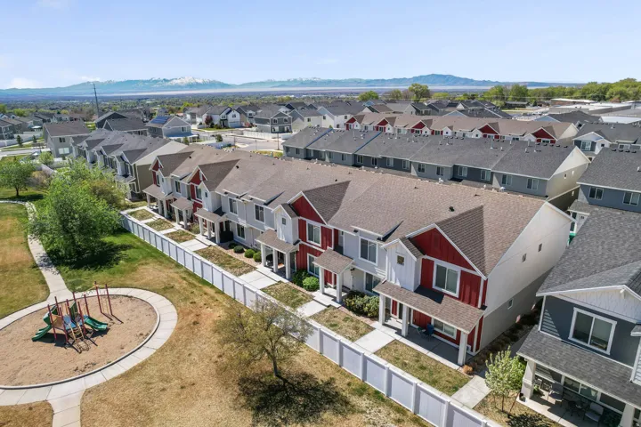 2792 N Fighting Falcon St, Layton, Utah 84040