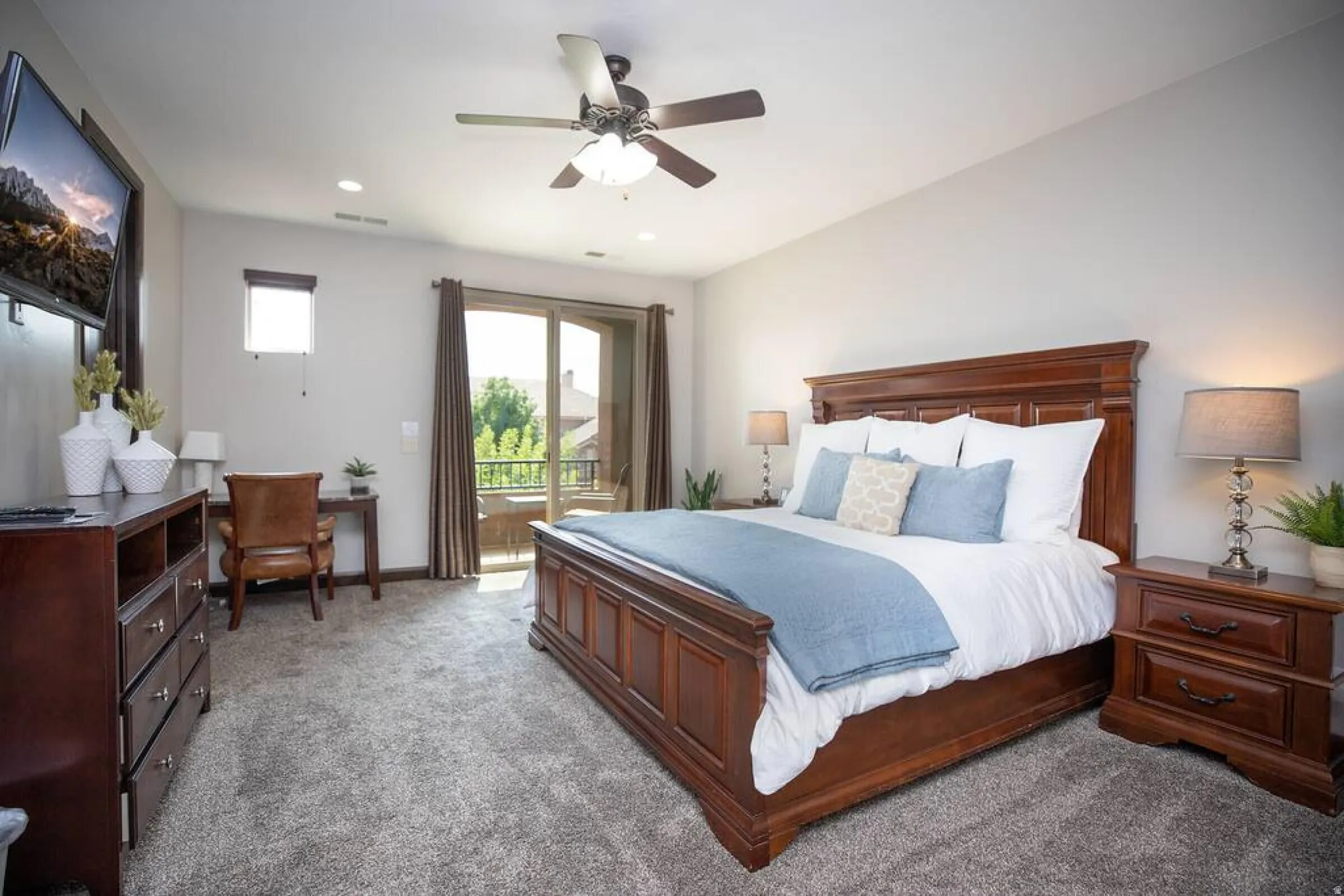 Bedroom featuring carpet flooring, access to outside, a ceiling fan, and recessed lighting