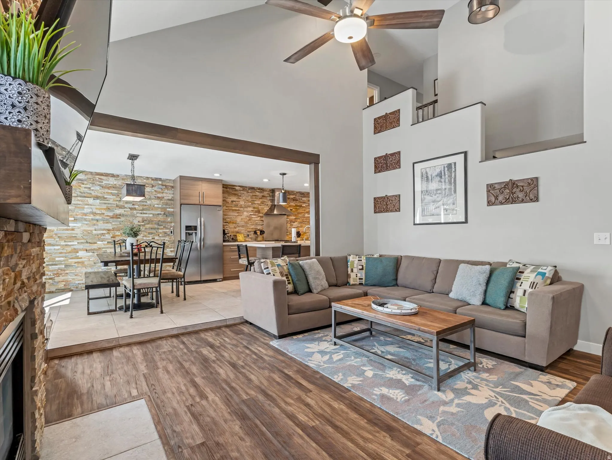 Massive vaulted ceilings!