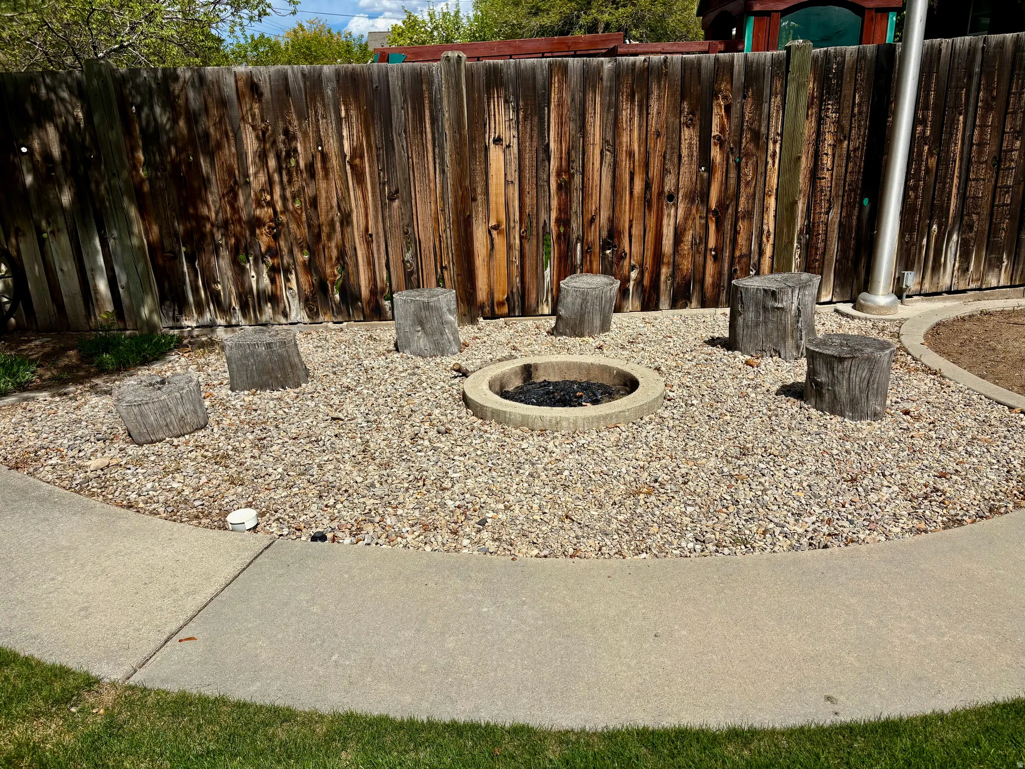 backyard/firepit