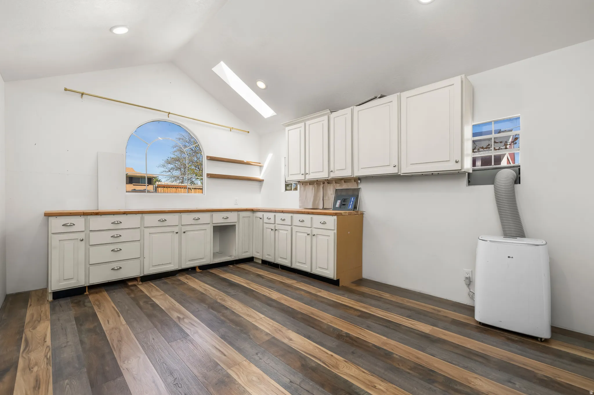 Shed with freestanding a/c included, storage, for all your crafts or other interests