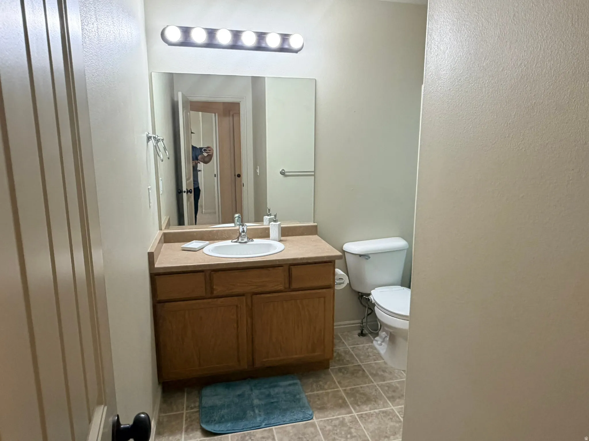 Hall bathroom upstairs