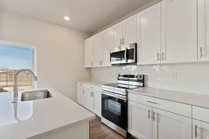 7069 N Sandstone Way #115, Eagle Mountain, Utah 84005