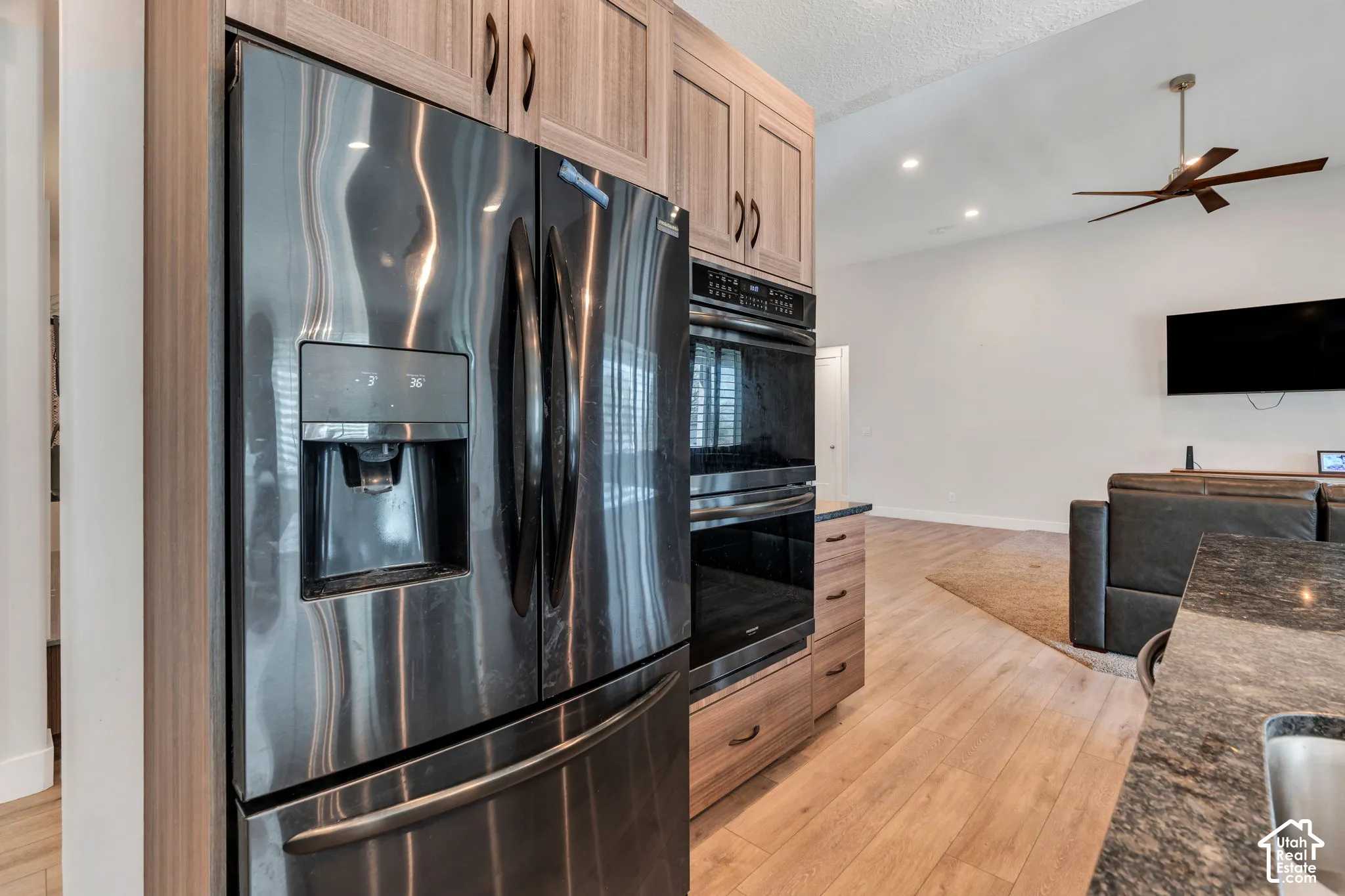 Double ovens, stainless steel appliances