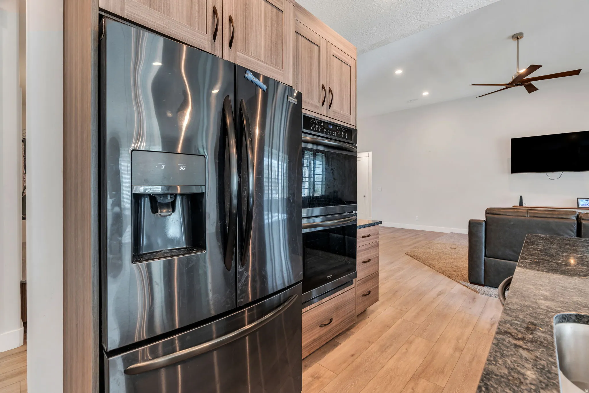 Double ovens, stainless steel appliances