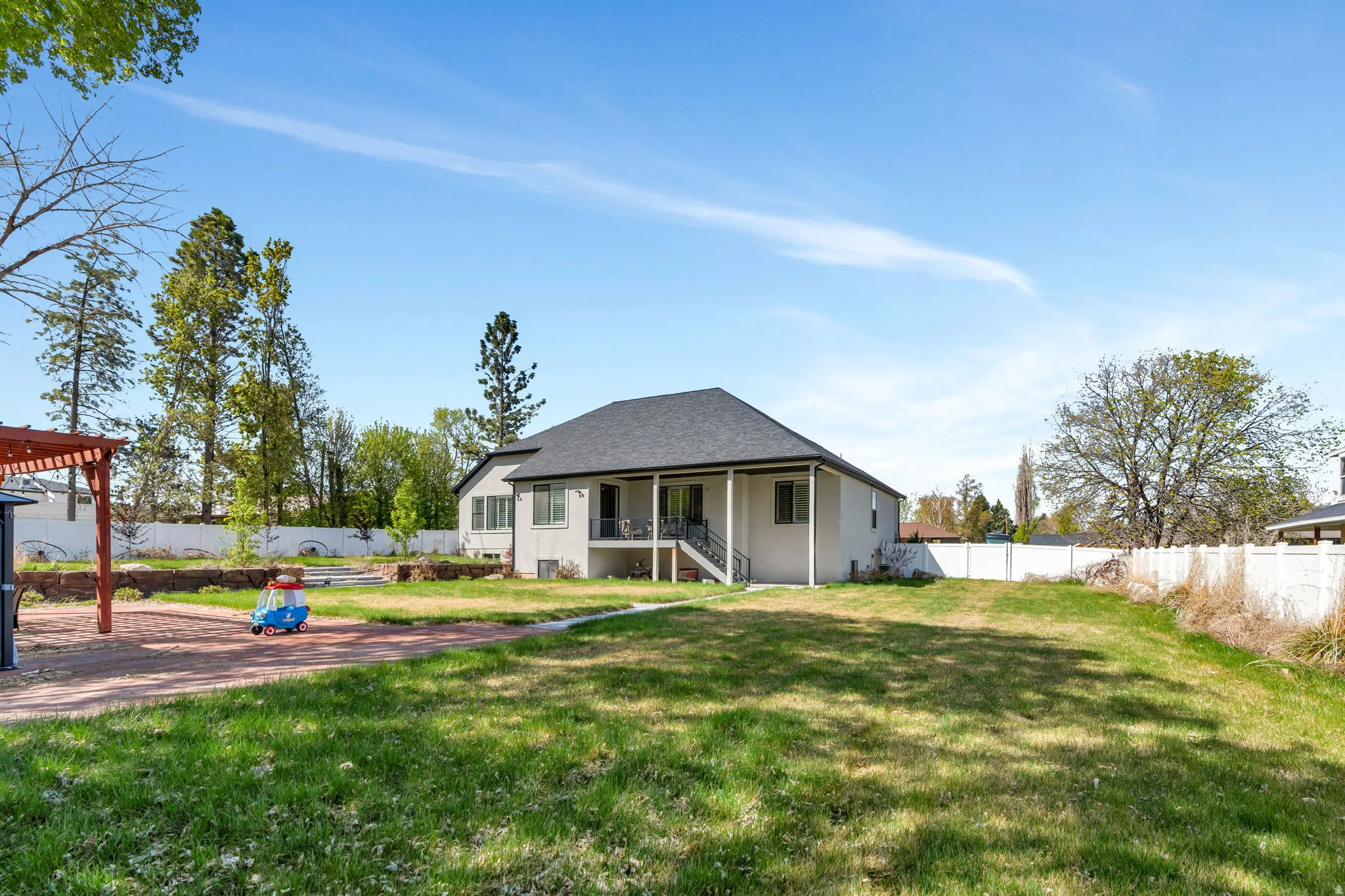 Flat .53 acre lot