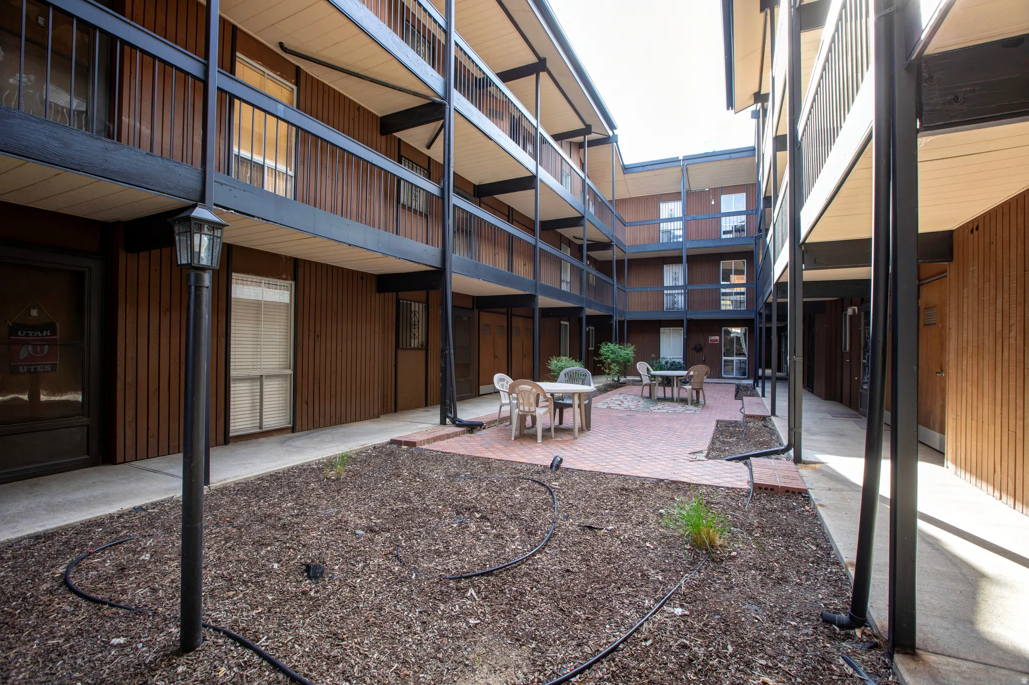 Courtyard featuring outdoor common space