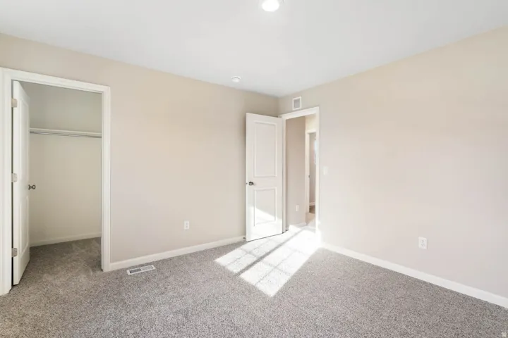 7060 N Obsidian Way, Eagle Mountain, Utah 84005