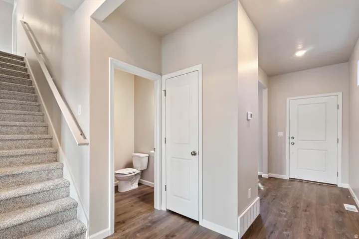 7060 N Obsidian Way, Eagle Mountain, Utah 84005