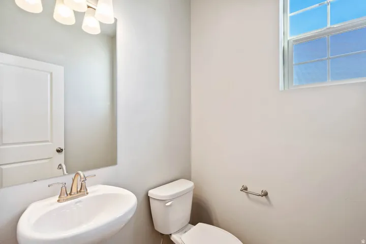 7048 N Obsidian Way, Eagle Mountain, Utah 84005