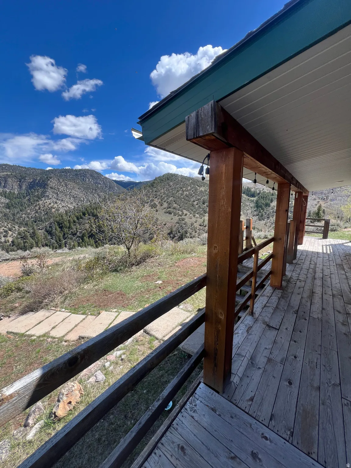 Deck with a mountain view to the South East