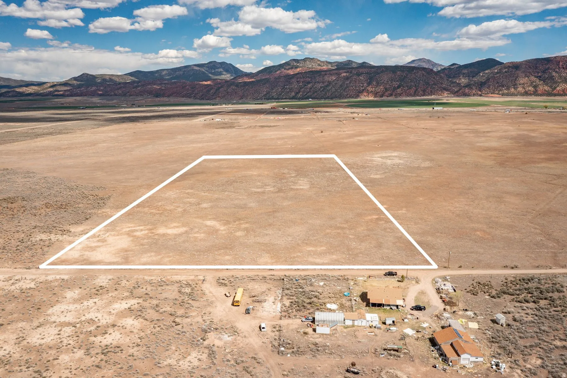 View of mountain background with a desert landscape