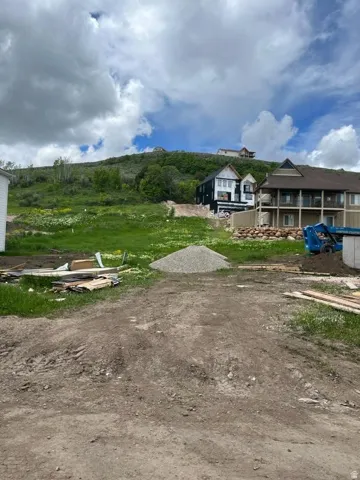 676 Lochwood Dr, Garden City, Utah 84028