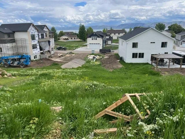 676 Lochwood Dr, Garden City, Utah 84028