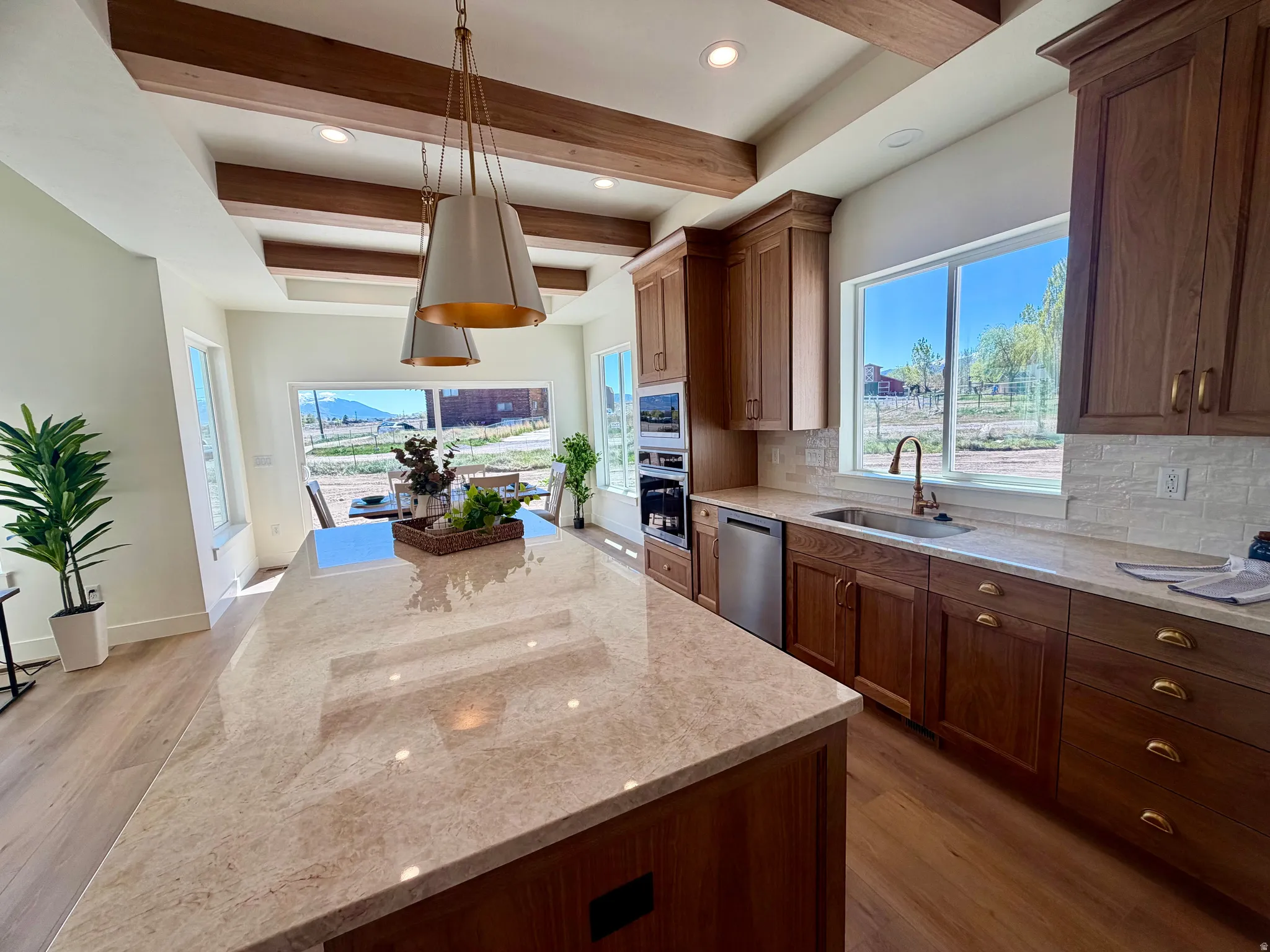THIS IS A PHOTO OF A PREVIOUSLY BUILT HOME AN EXAMPLE OF THIS PLAN