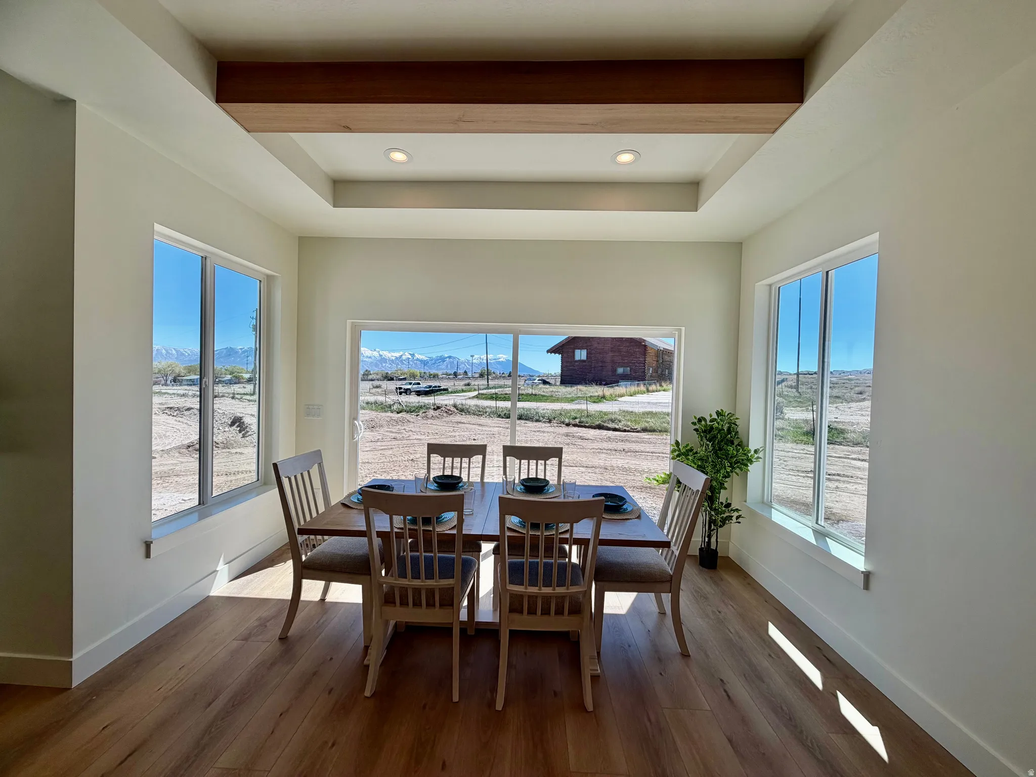 THIS IS A PHOTO OF A PREVIOUSLY BUILT HOME AN EXAMPLE OF THIS PLAN