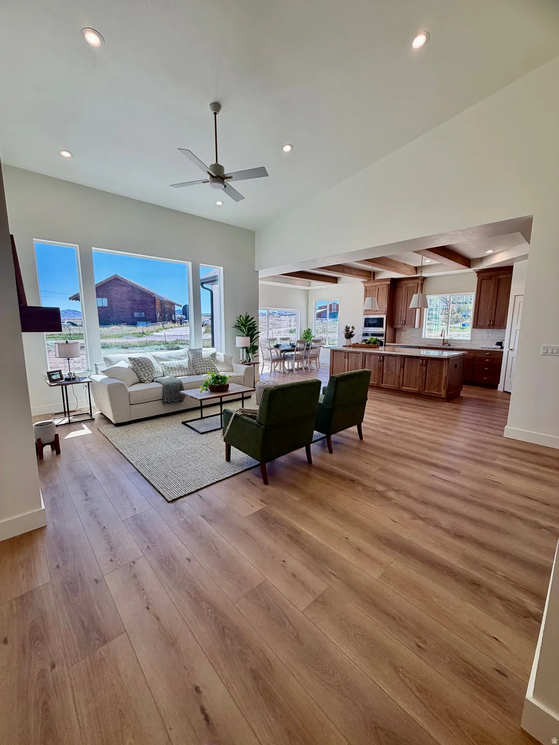 THIS IS A PHOTO OF A PREVIOUSLY BUILT HOME AN EXAMPLE OF THIS PLAN