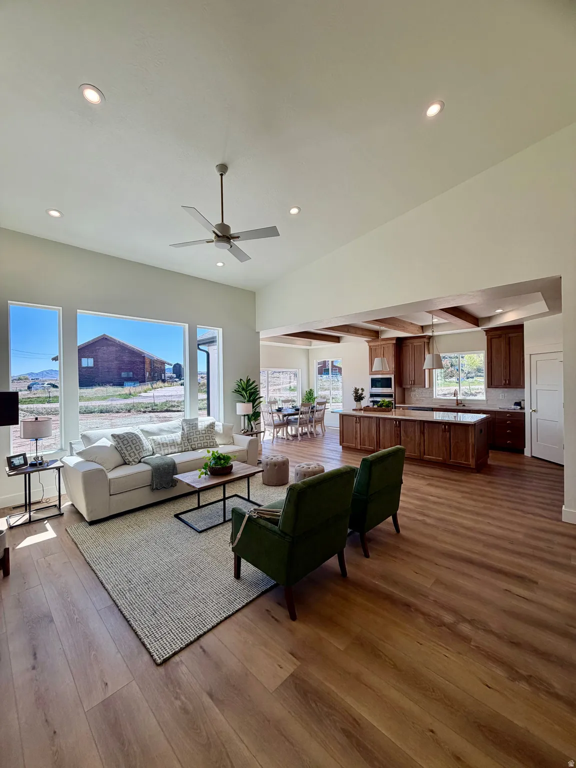 THIS IS A PHOTO OF A PREVIOUSLY BUILT HOME AN EXAMPLE OF THIS PLAN