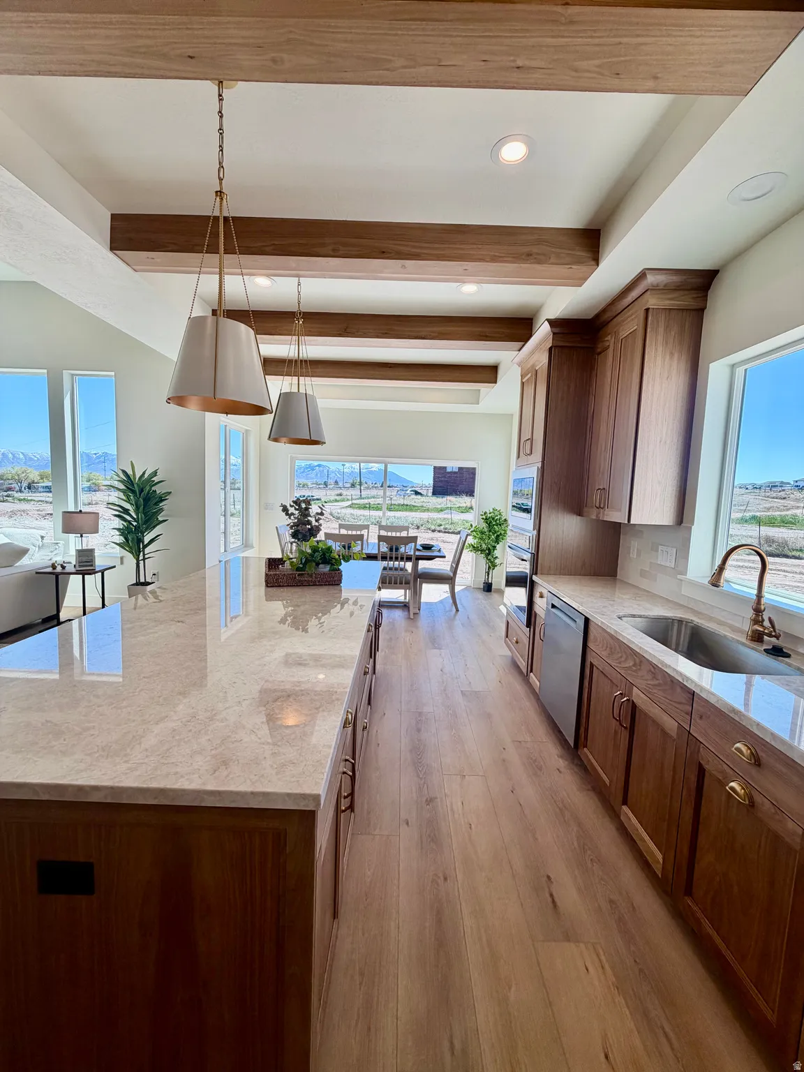 THIS IS A PHOTO OF A PREVIOUSLY BUILT HOME AN EXAMPLE OF THIS PLAN