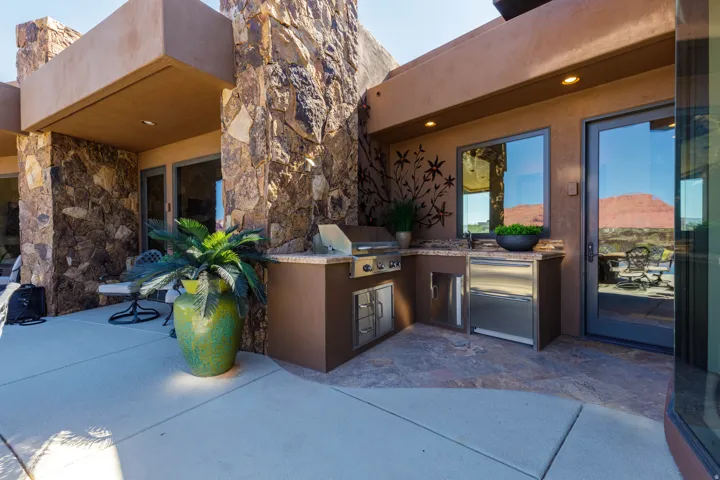 2248 N Tacheene Dr, St. George, Utah 84770